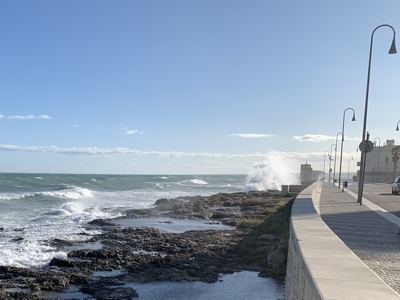  The easterly wind was causing big waves and spray on this side of the town.

